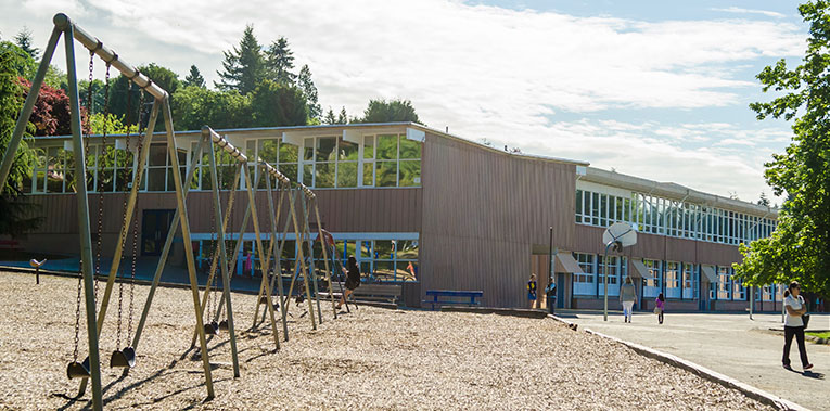 Ridgeview Elementary School - 1250 Mathers Avenue