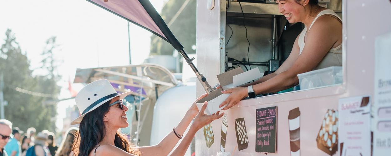 Highlights food vendor