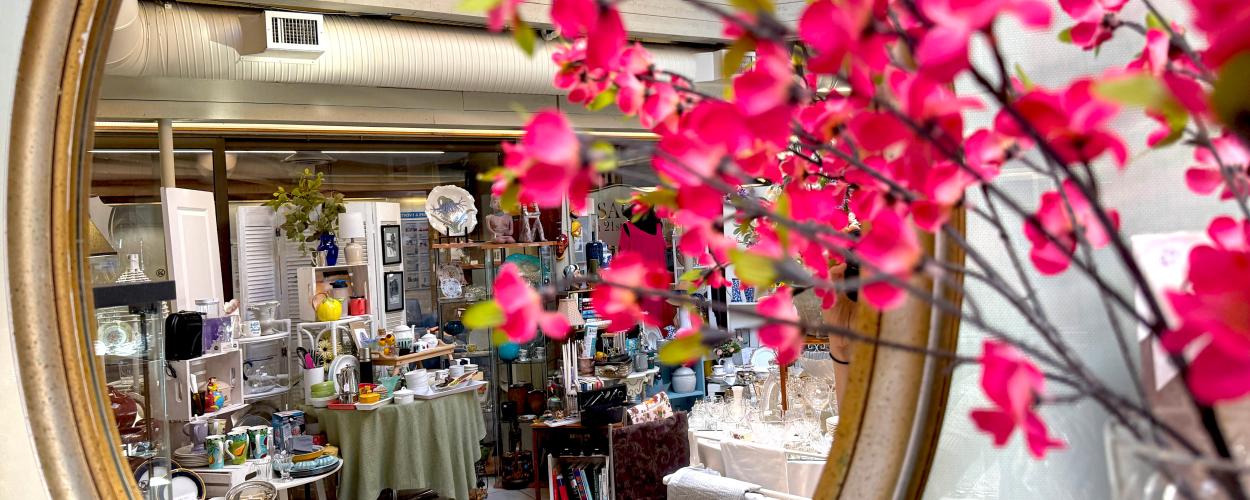 SACS on 21st Gift Shop