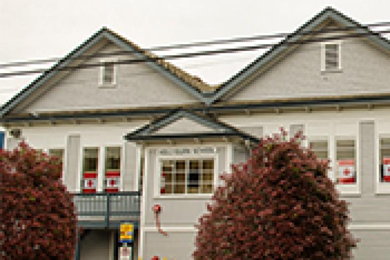 Hollyburn School - 1329 Duchess Avenue